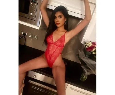 BDSM și Plăceri Interzise în Eroii Revoluției