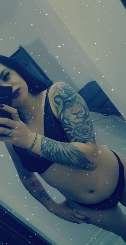 Escortă 18 ani în Râmnicu Sărat