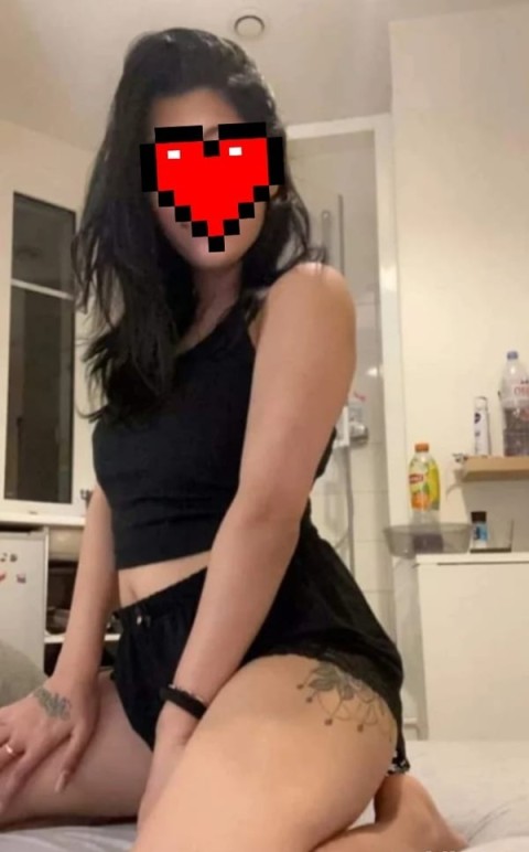 Escortă Foot Fetish în Piața Amzei