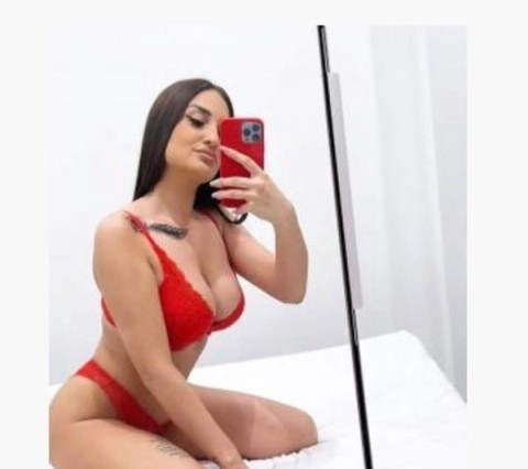Escortă Show Web în Mioveni