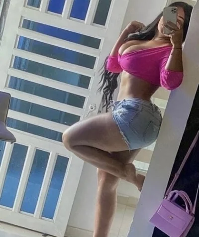 Milf Seducătoare în Curtea de Argeș