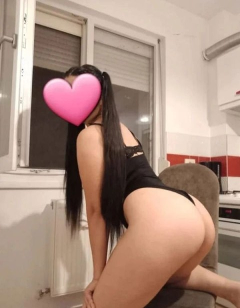 Întâlnire Exclusivă cu Escortă Ebony în Răcari