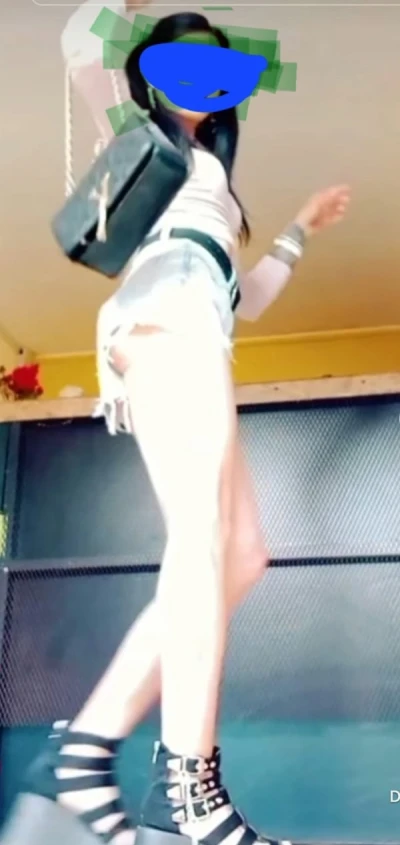 Yasmina – Escortă Dildo pentru Plăceri Intense